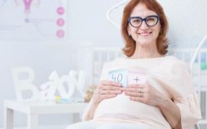 Поздняя беременность, ее плюсы и минусы