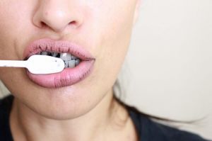Отбеливание зубов: когда необходимо обратиться за помощью?